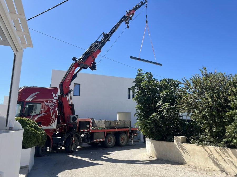Εργασίες της Γερανοί Μήλου στη Μήλο