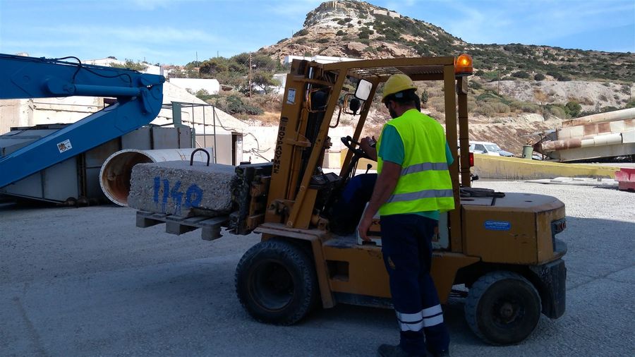 Κλαρκ KOMATSU FD25 της Γερανοί Μήλου