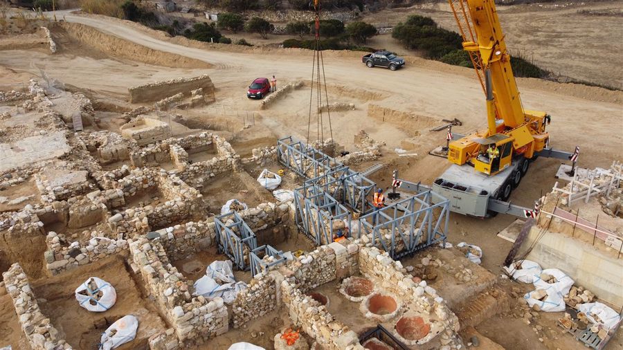 Γερανός Liebherr LTM 1090 της Γερανοί Μήλου σε εργασία