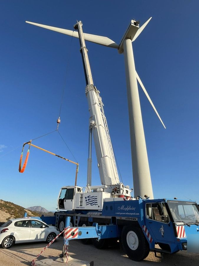 Γερανός Liebherr LTM 1160 της Γερανοί Μήλου σε εργασία